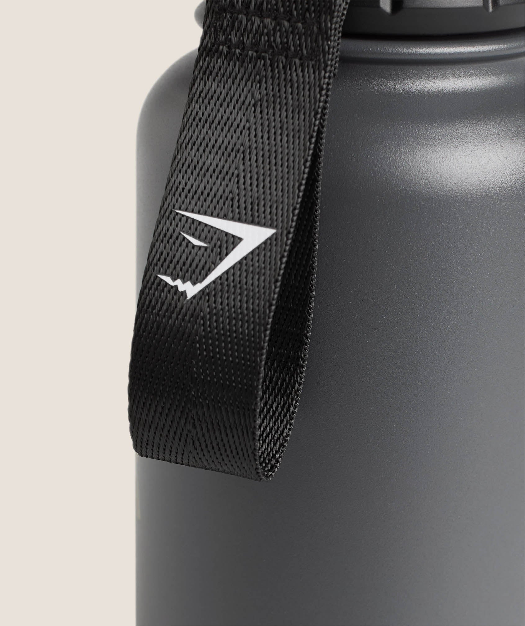 Gymshark Metal Insulated Bottle 1L - Onyx Grey - Image 3