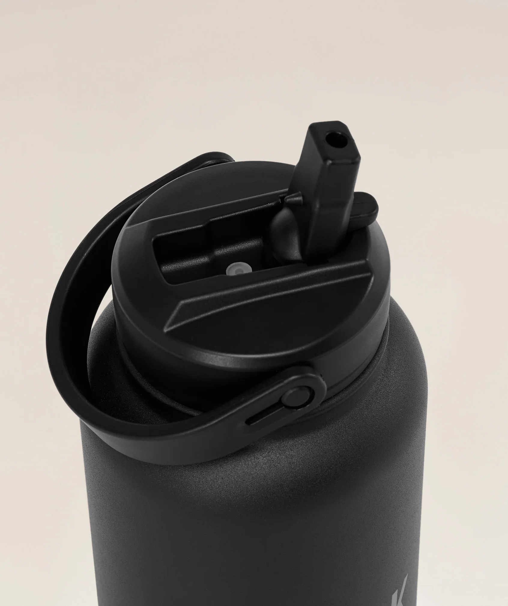 Gymshark Metal Insulated Straw Bottle 1L - Black - Image 3