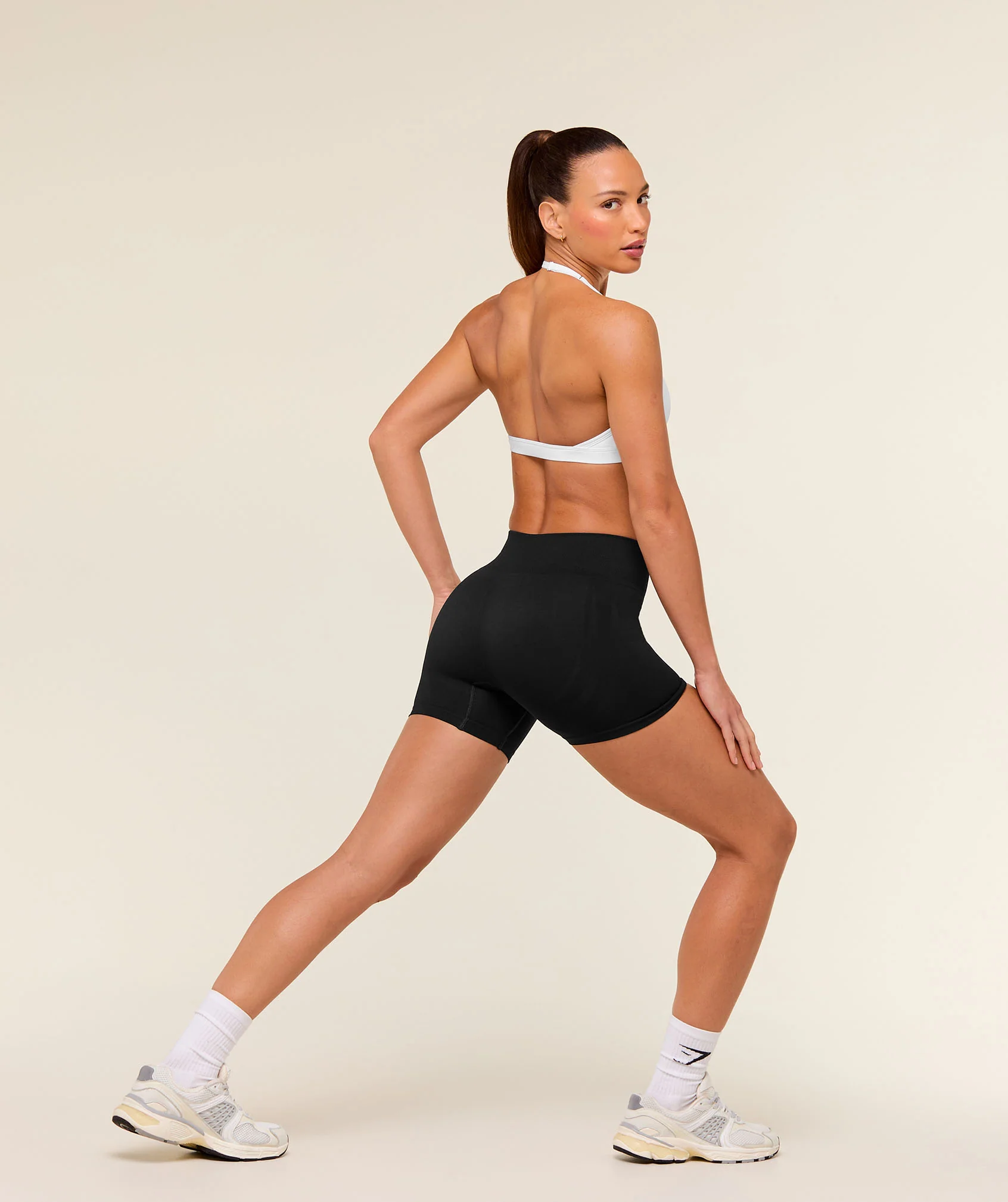 Gymshark Minimal Halterneck Sports Bra - White - Image 3
