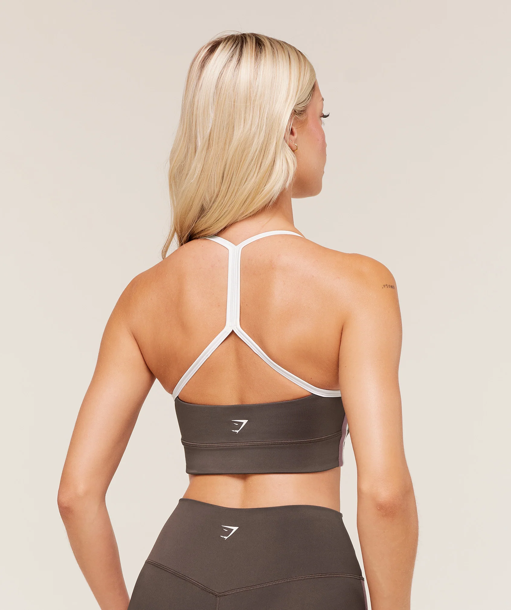Gymshark Piping Sports Bra - Walnut Brown/Chestnut Pink/Soft White - Image 2