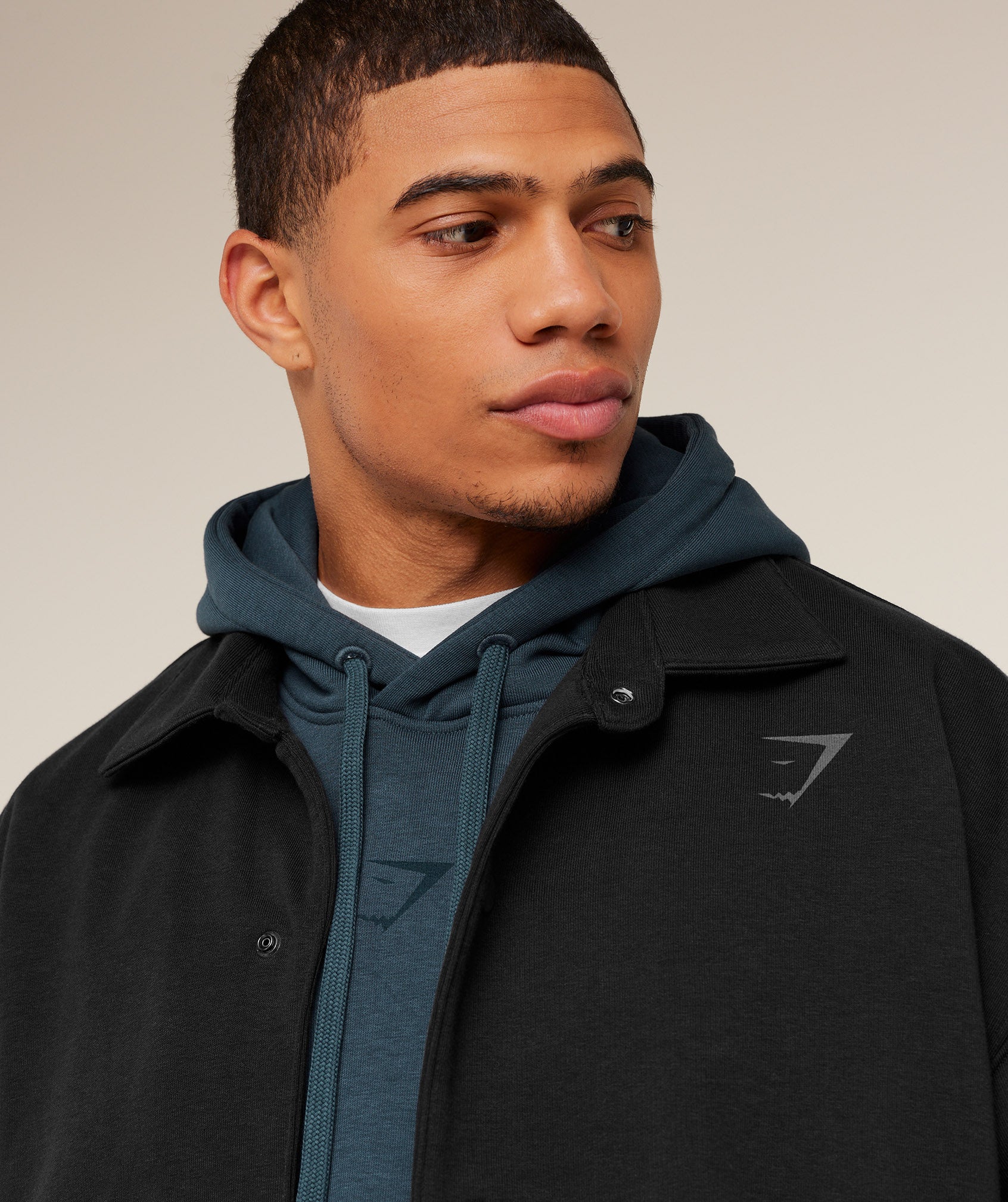 Gymshark Power Coach Jacket - GS Black/GS Asphalt Grey - Image 4