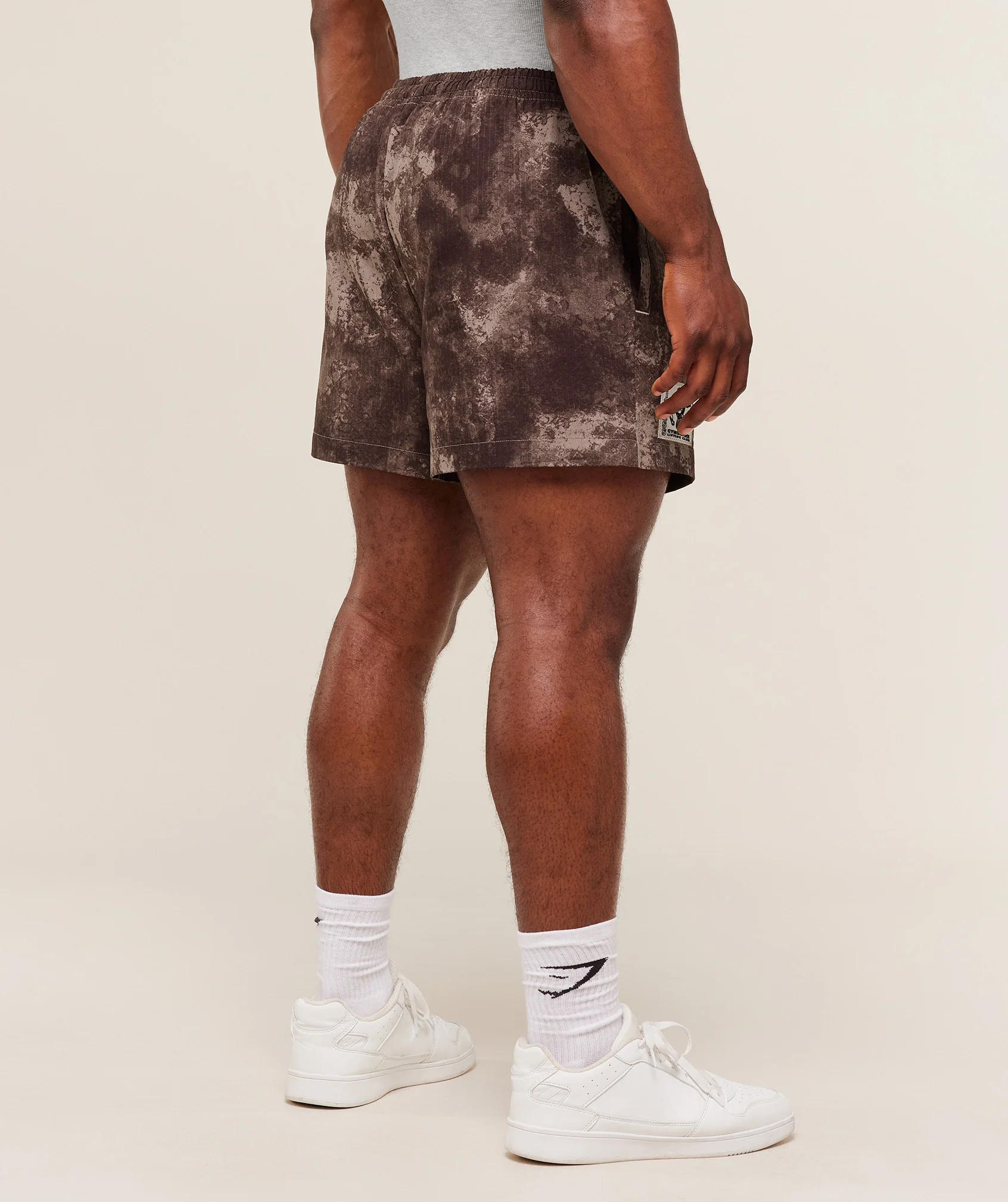 Gymshark Pumper Shorts 5" - Soul Taupe - Image 2