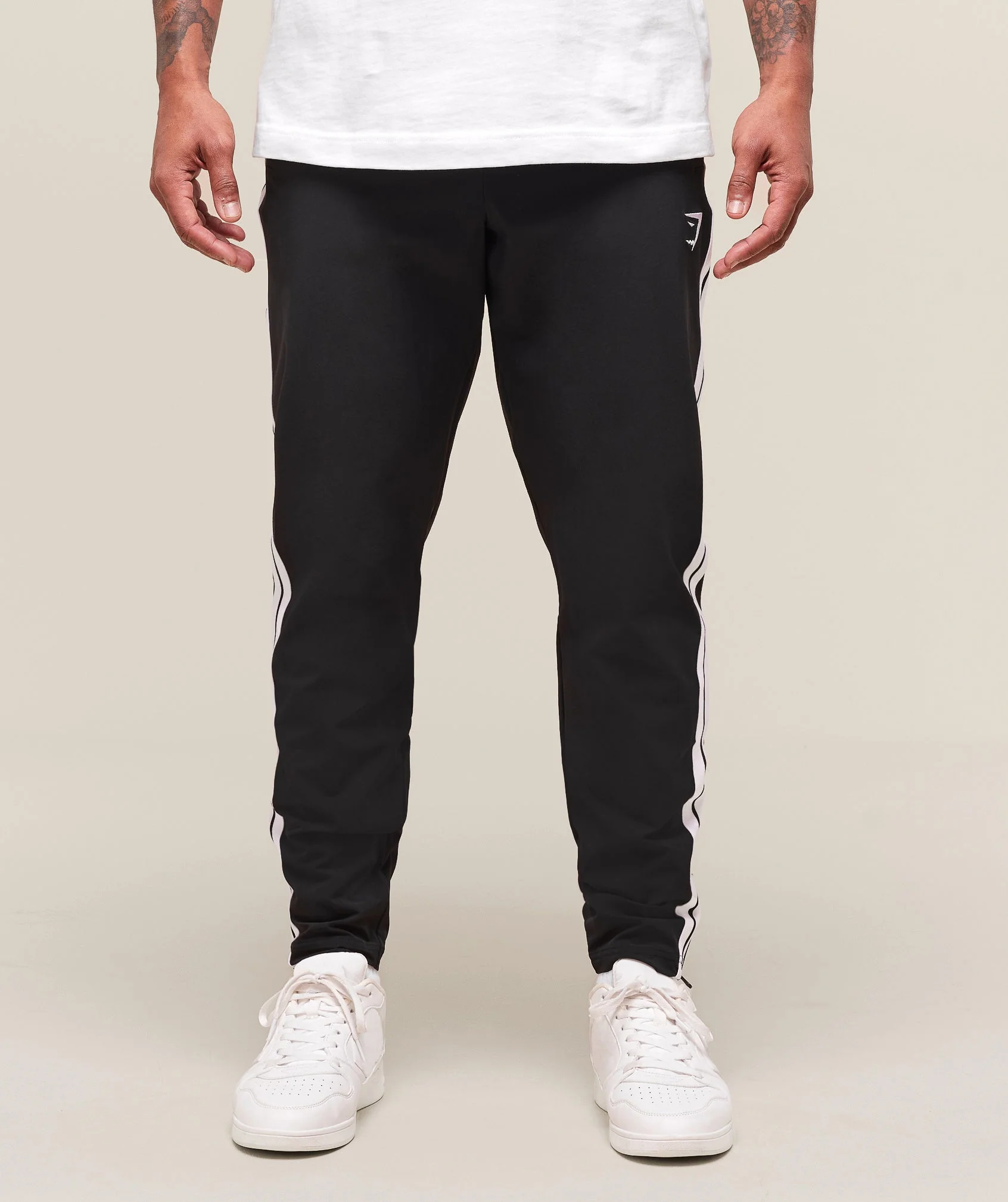 Gymshark Retro Side Stripe Joggers - Black - Image 2