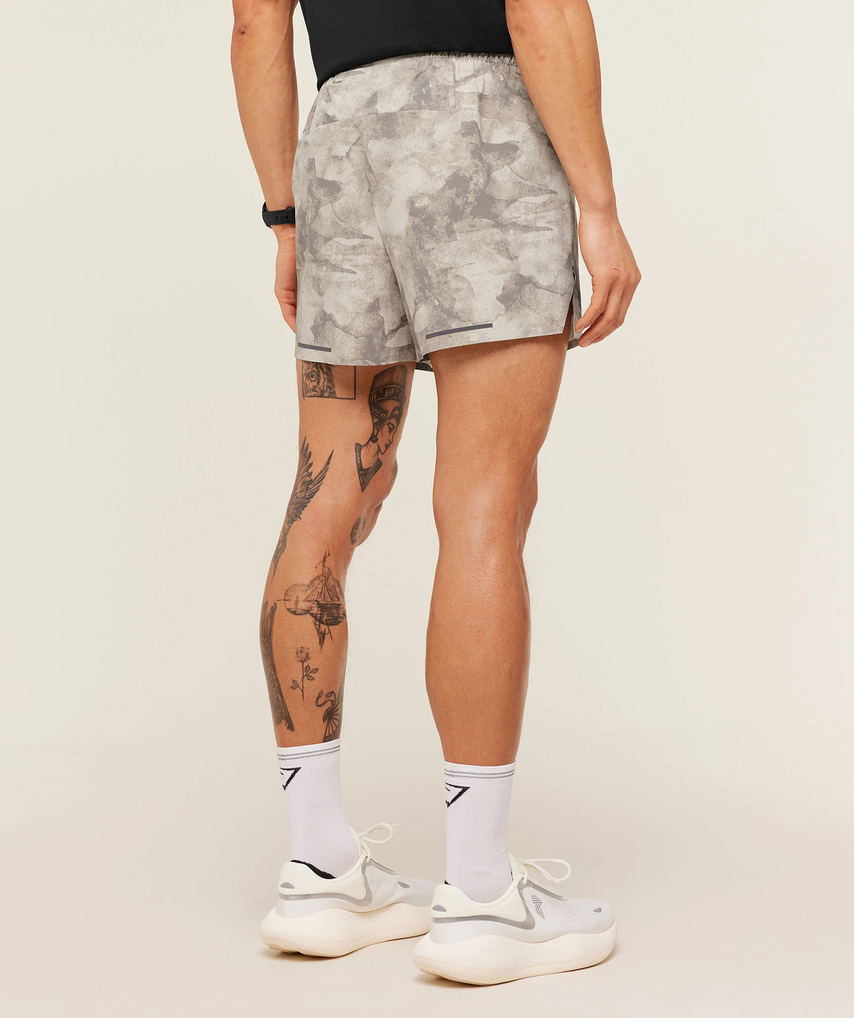 Gymshark Running Elite 5" Shorts - Pebble Grey - Image 2