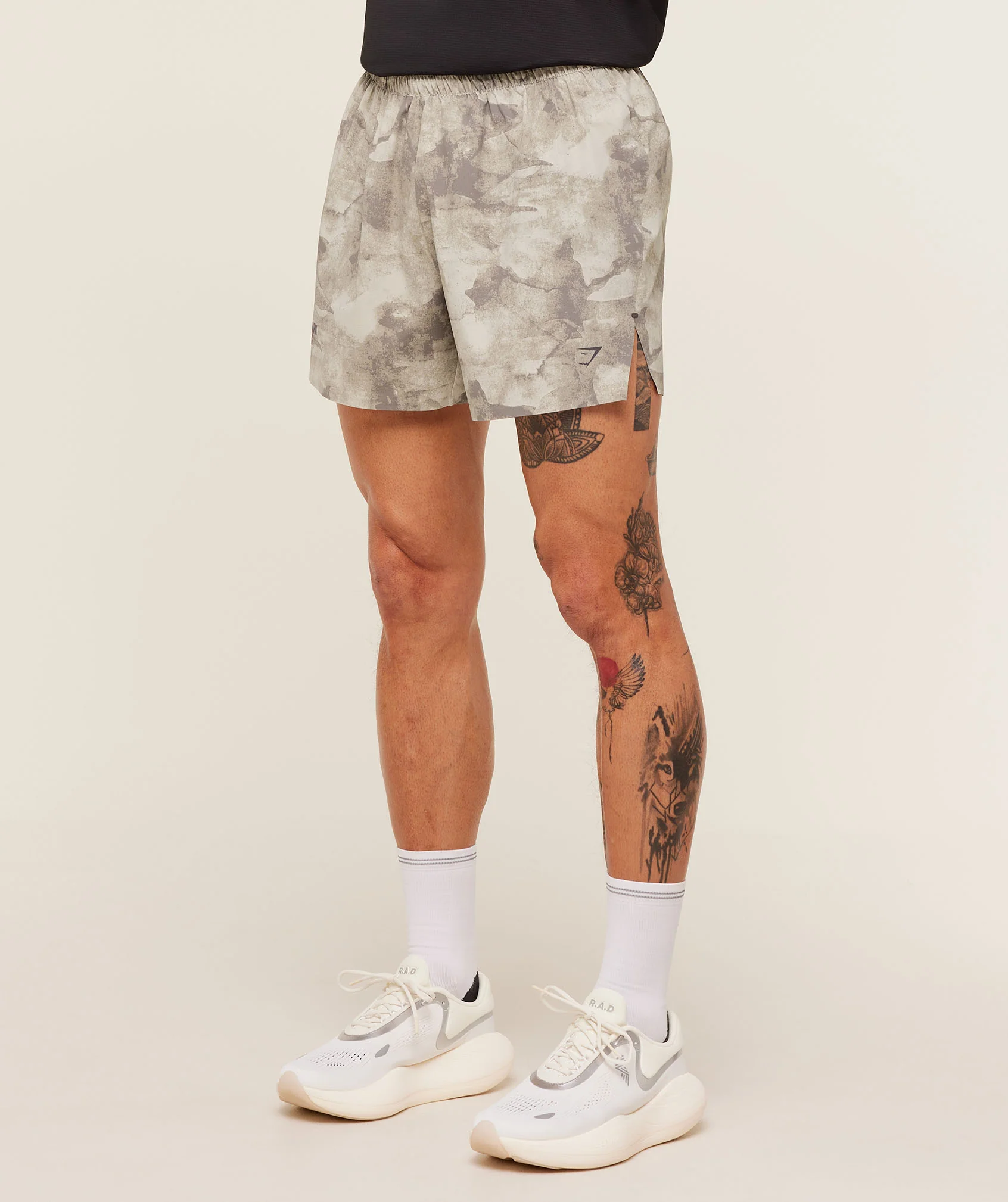 Gymshark Running Elite 5" Shorts - Pebble Grey - Image 3