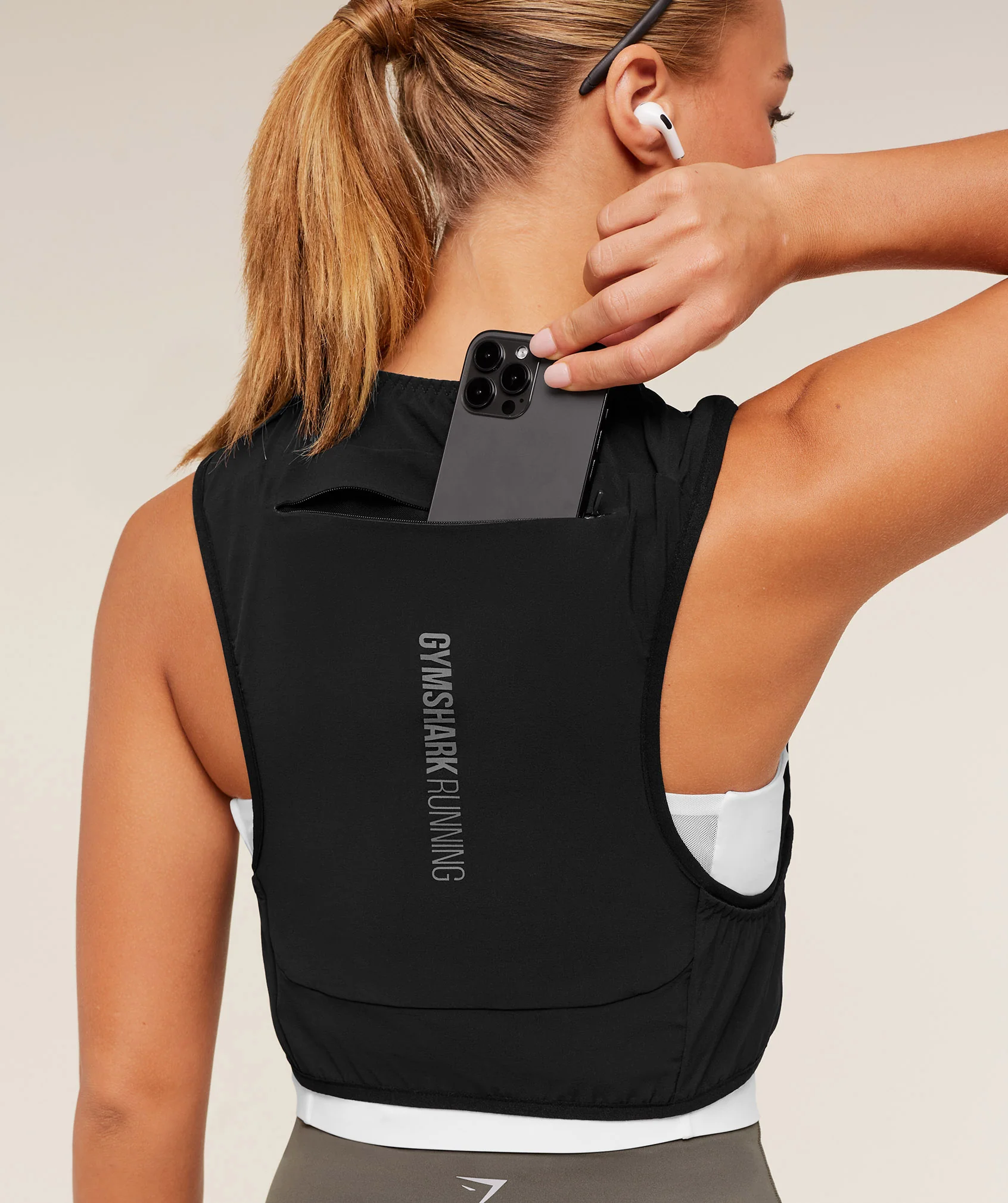 Gymshark Running Elite Hydration Vest - Black - Image 5