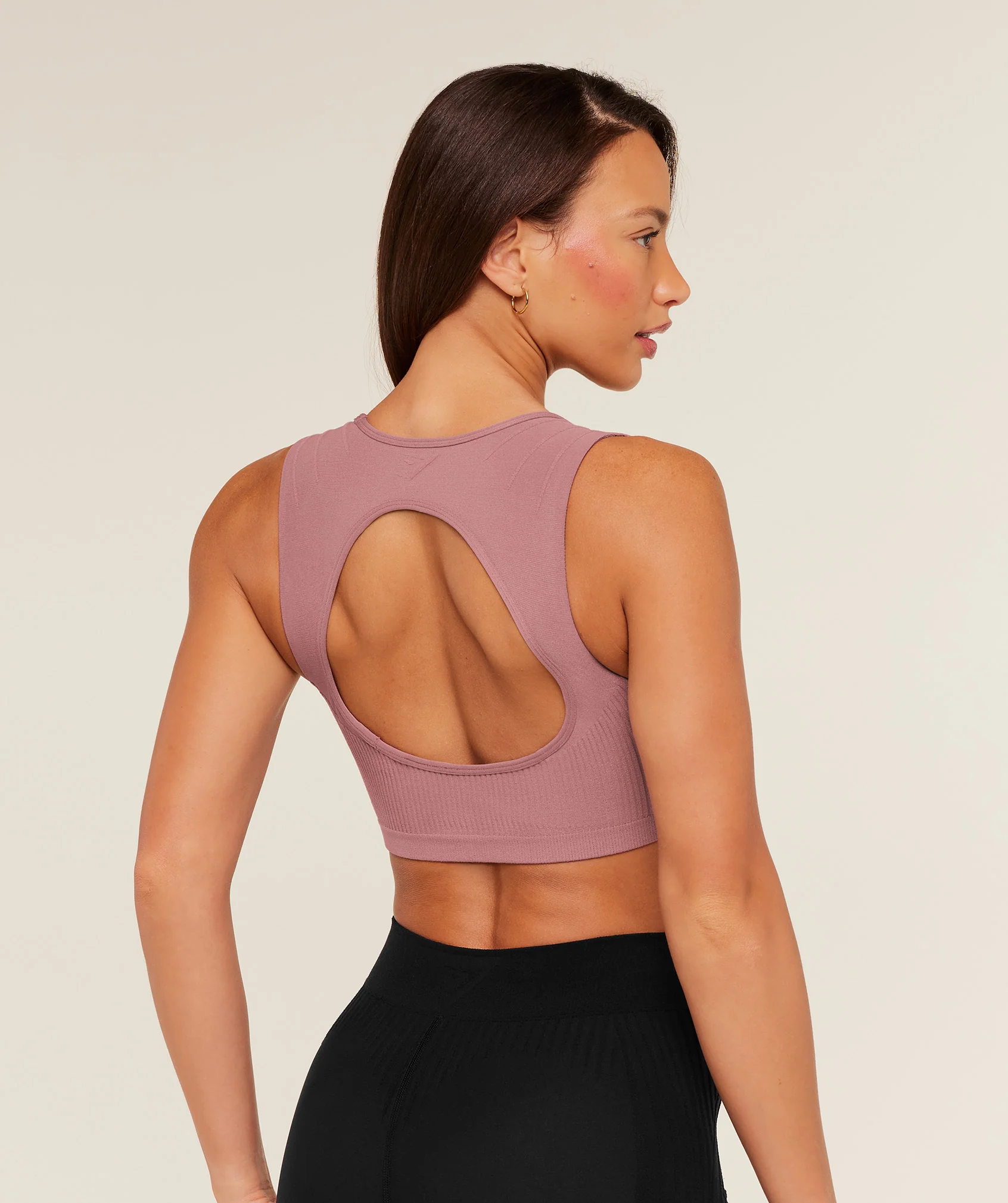 Gymshark Luxe Light Support Sports Bra - Calm Pink - Image 2