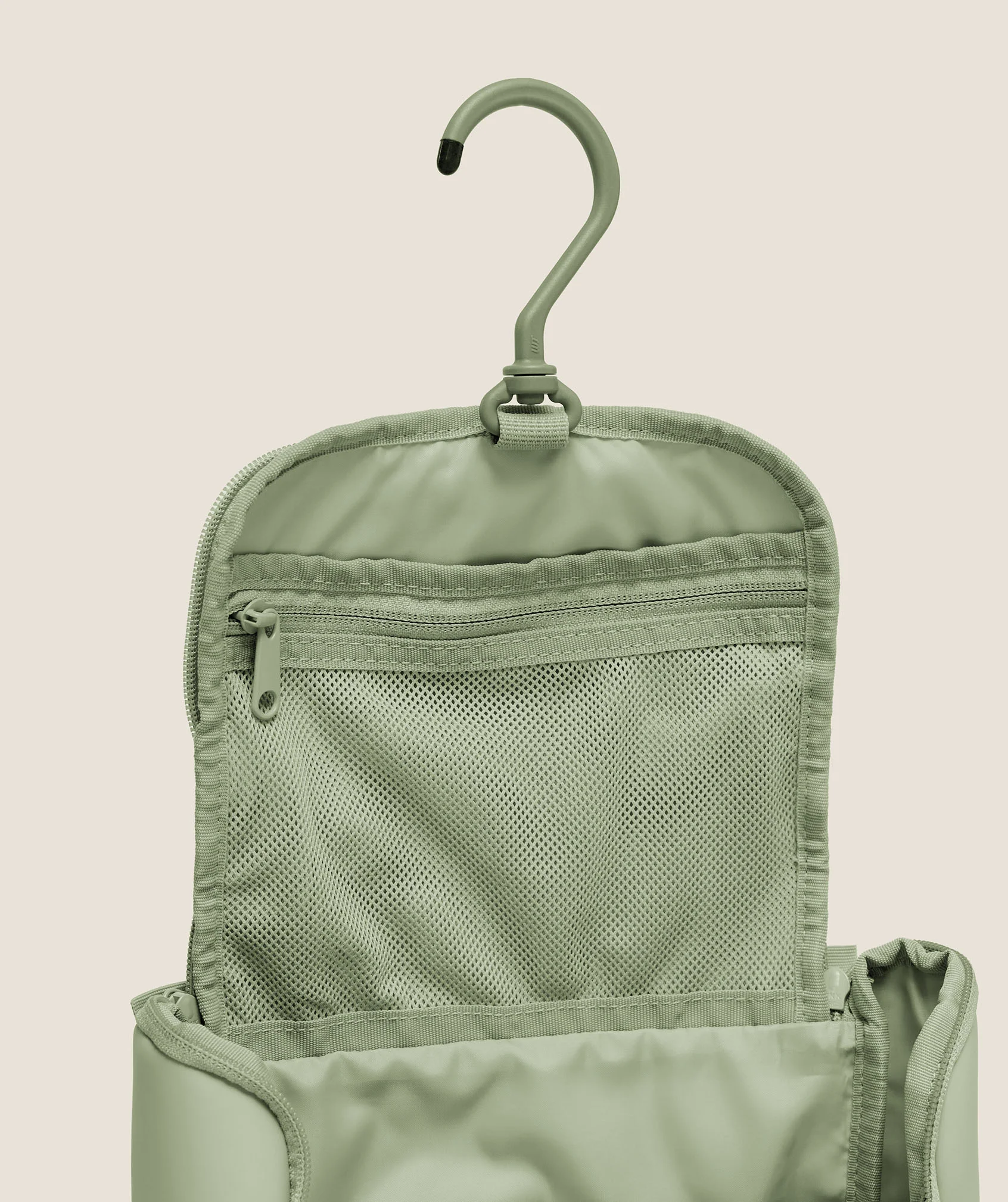 Gymshark Sleek Washbag - Haze Green - Image 4