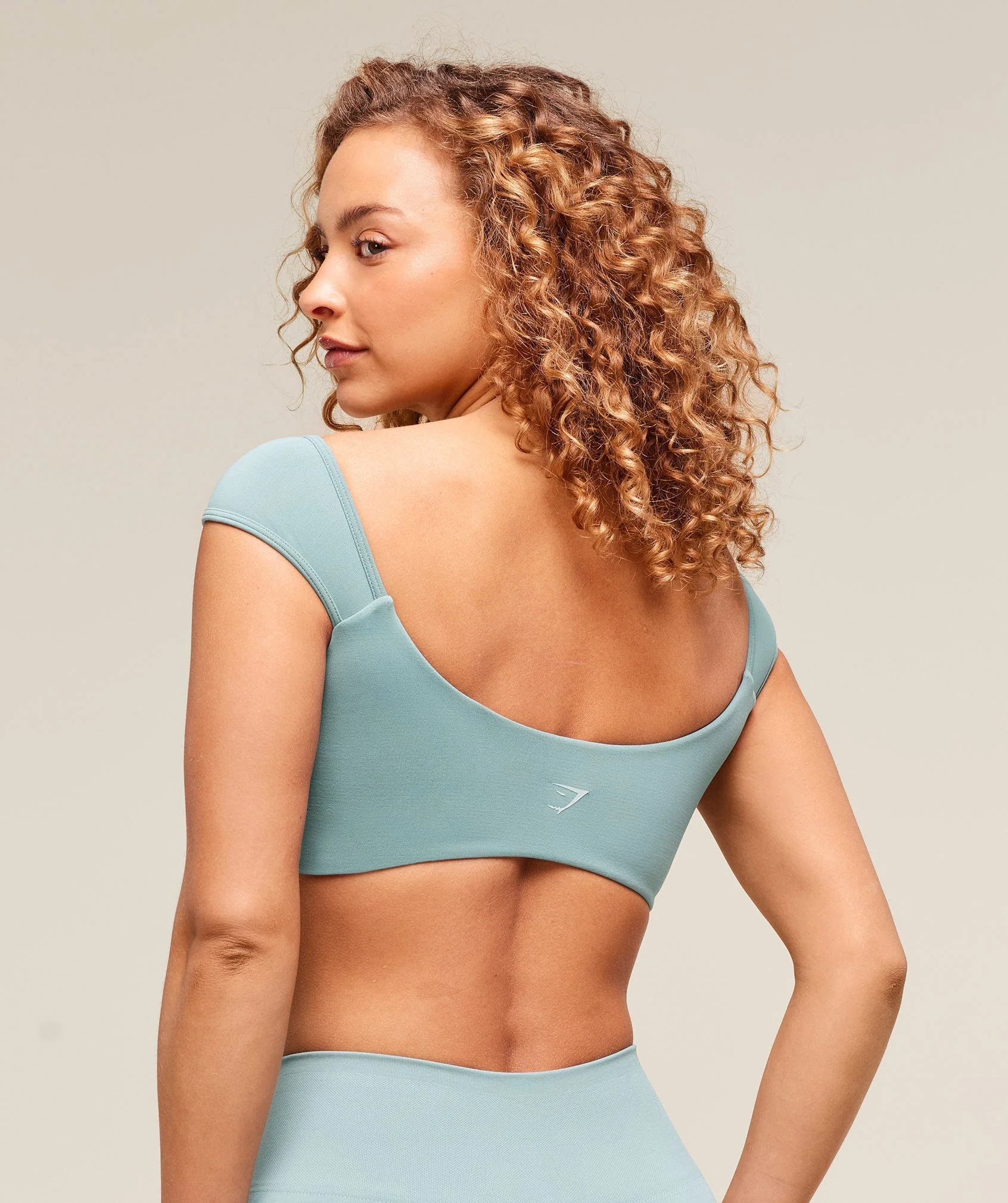 Gymshark Soft Sculpt Cap Sleeve Bralette - Rest Blue - Image 3
