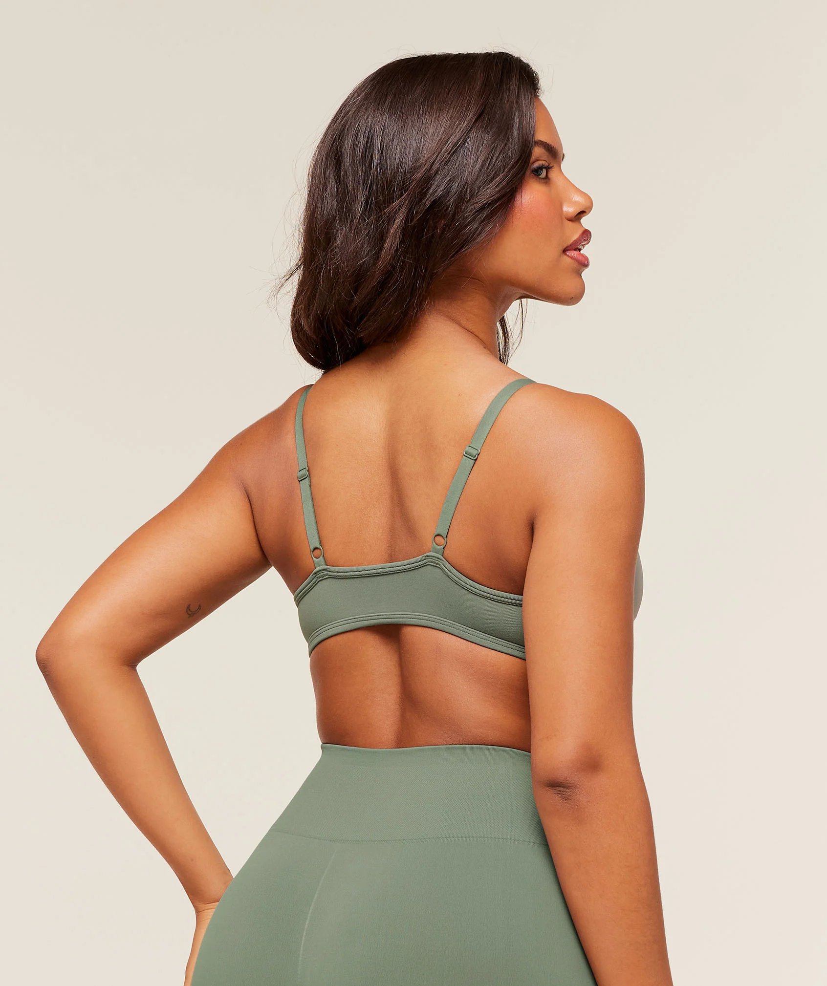 Gymshark Soft Sculpt V-neck Sports Bra - Unit Green - Image 3