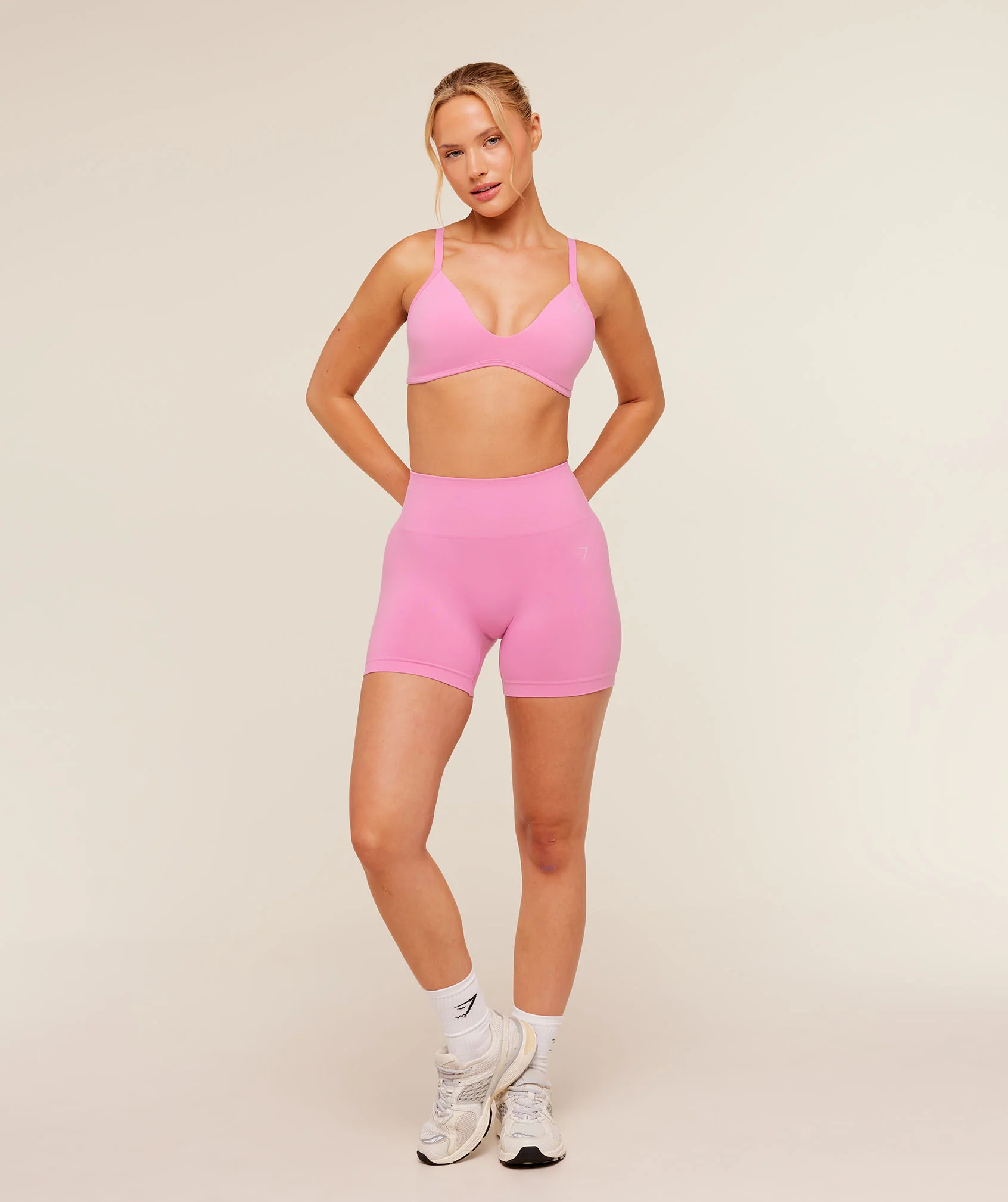 Gymshark Soft Sculpt V-neck Sports Bra - Focus Pink - Image 5