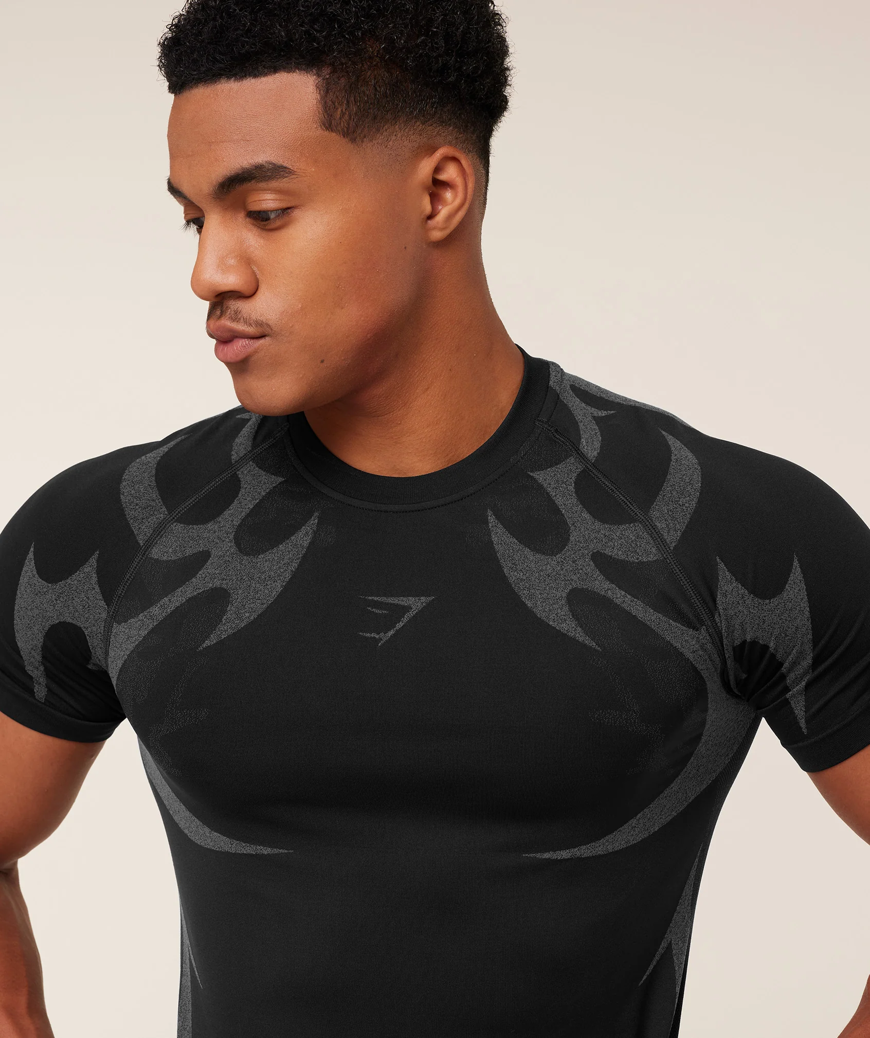 Gymshark Storm Seamless T-Shirt - Black/Pitch Grey - Image 4