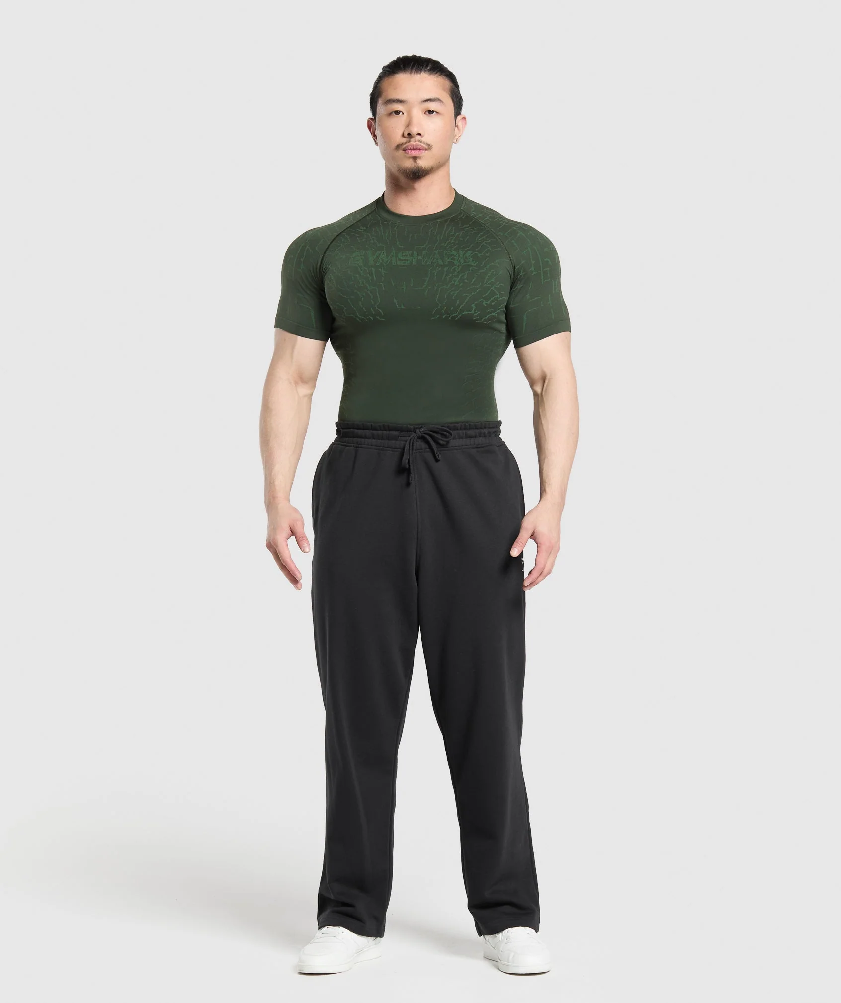 Gymshark Tectonic Seamless T Shirt - Trail Green/Classic Green - Image 4