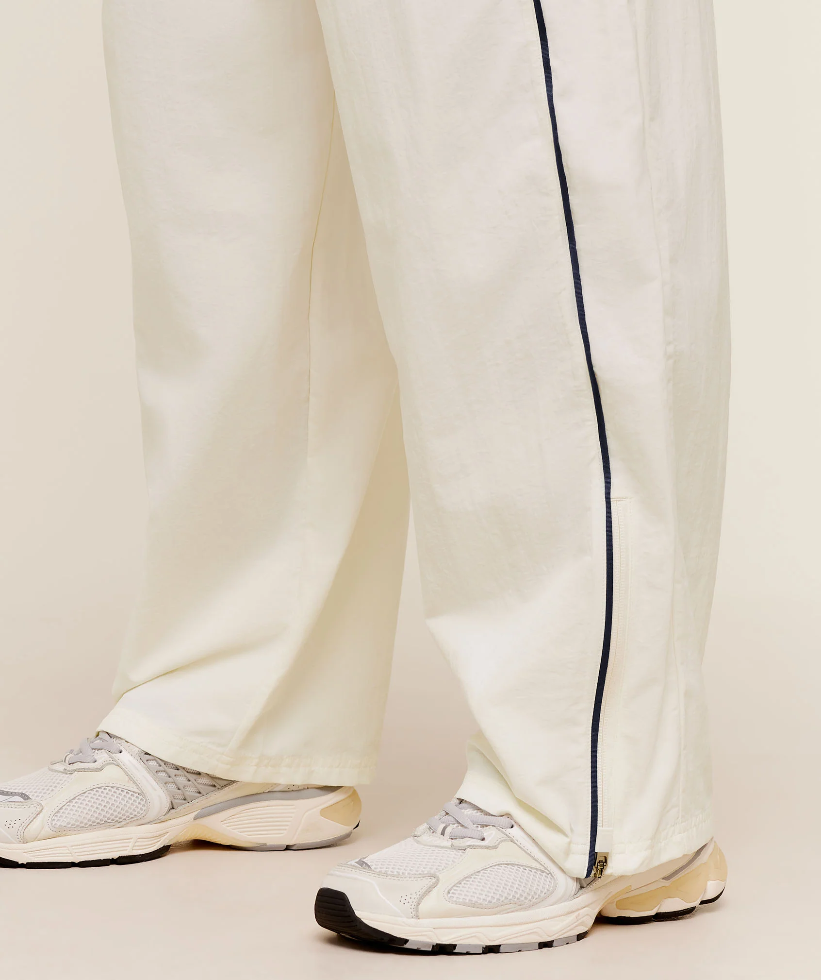 Gymshark To From Pants - Soft White/Stealth Blue - Image 6