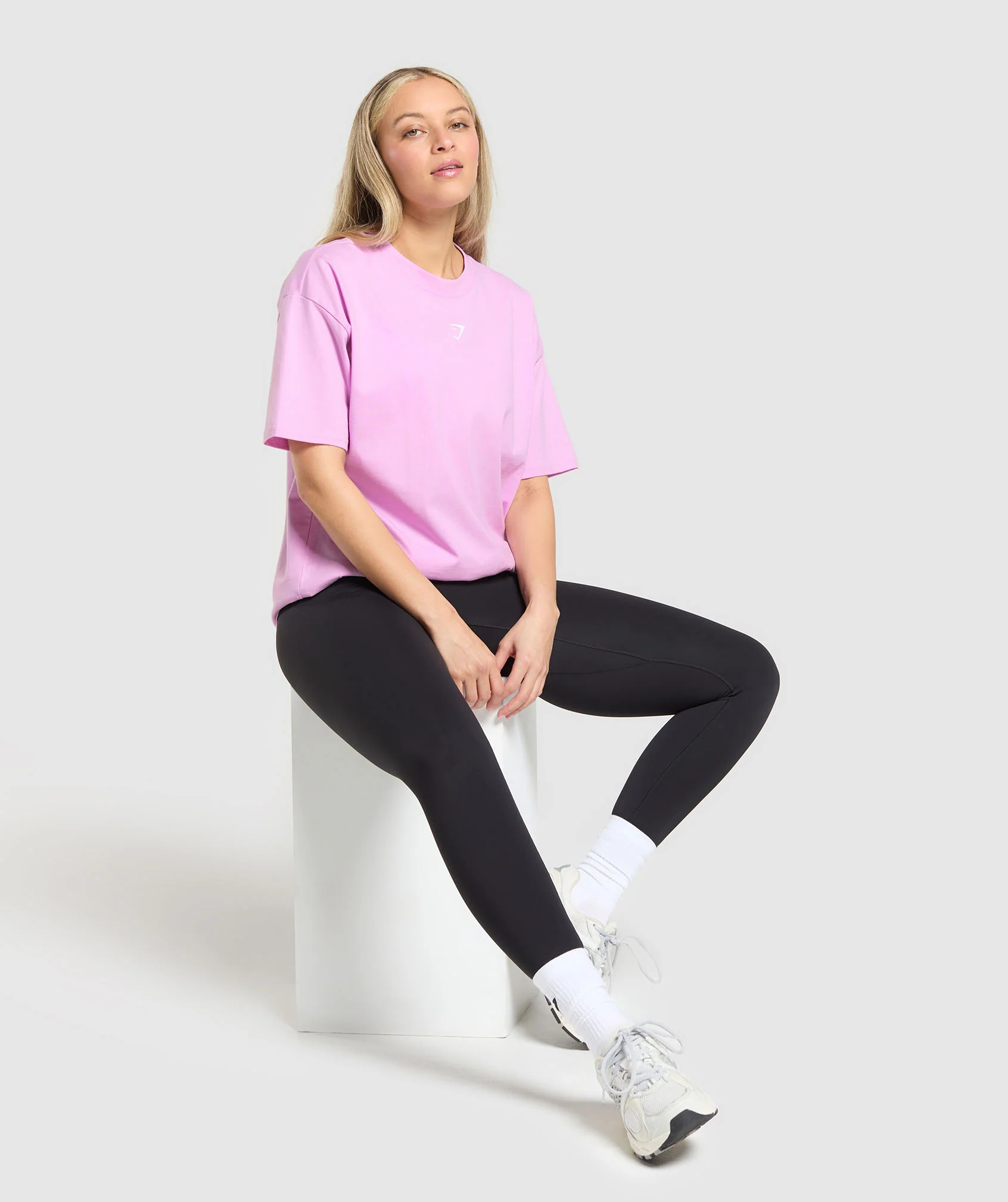 Gymshark Trace Graphic Oversized T-Shirt - Sour Pink - Image 4