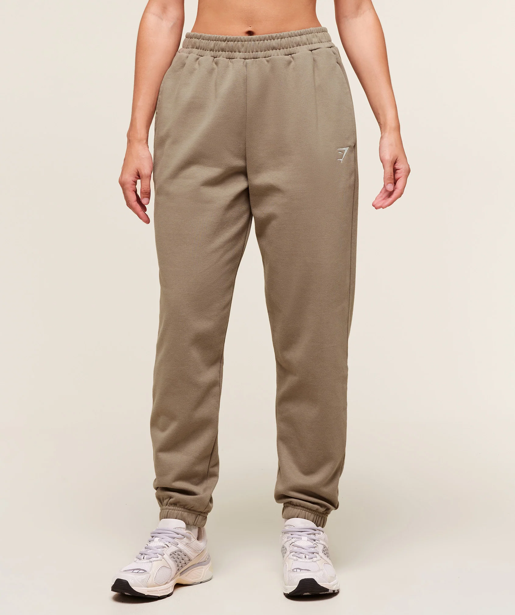 Gymshark Training Regular Fleece Joggers - Lifestyle Brown - Image 2