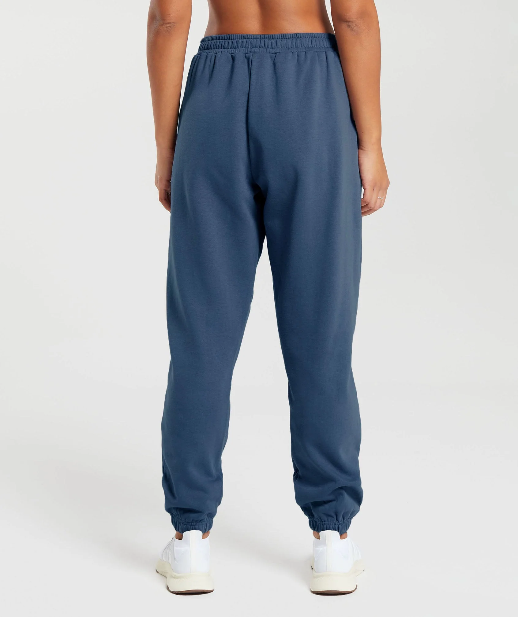 Gymshark Training Regular Fleece Joggers - Ash Blue - Image 2