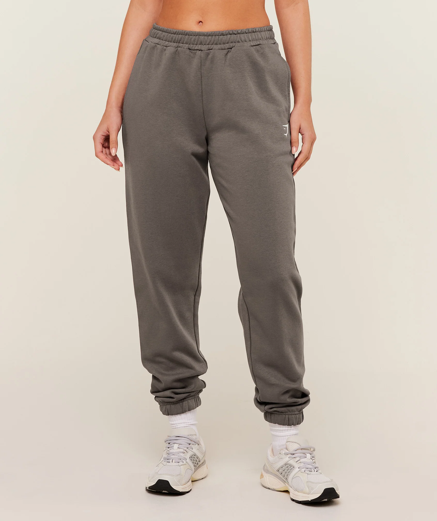 Gymshark Training Regular Fleece Joggers - Cool Brown - Image 2