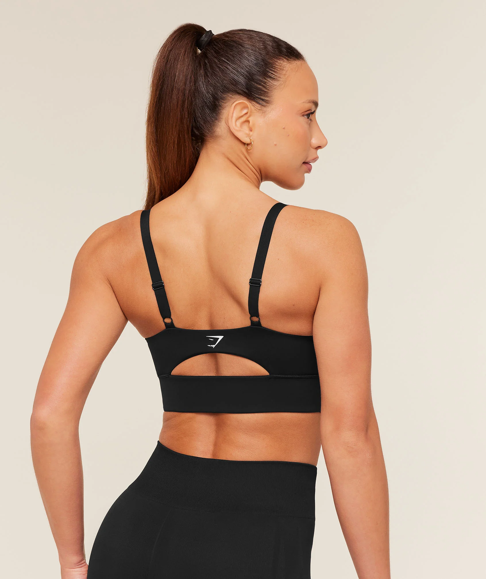 Gymshark Twist Front Sports Bra - Black - Image 2