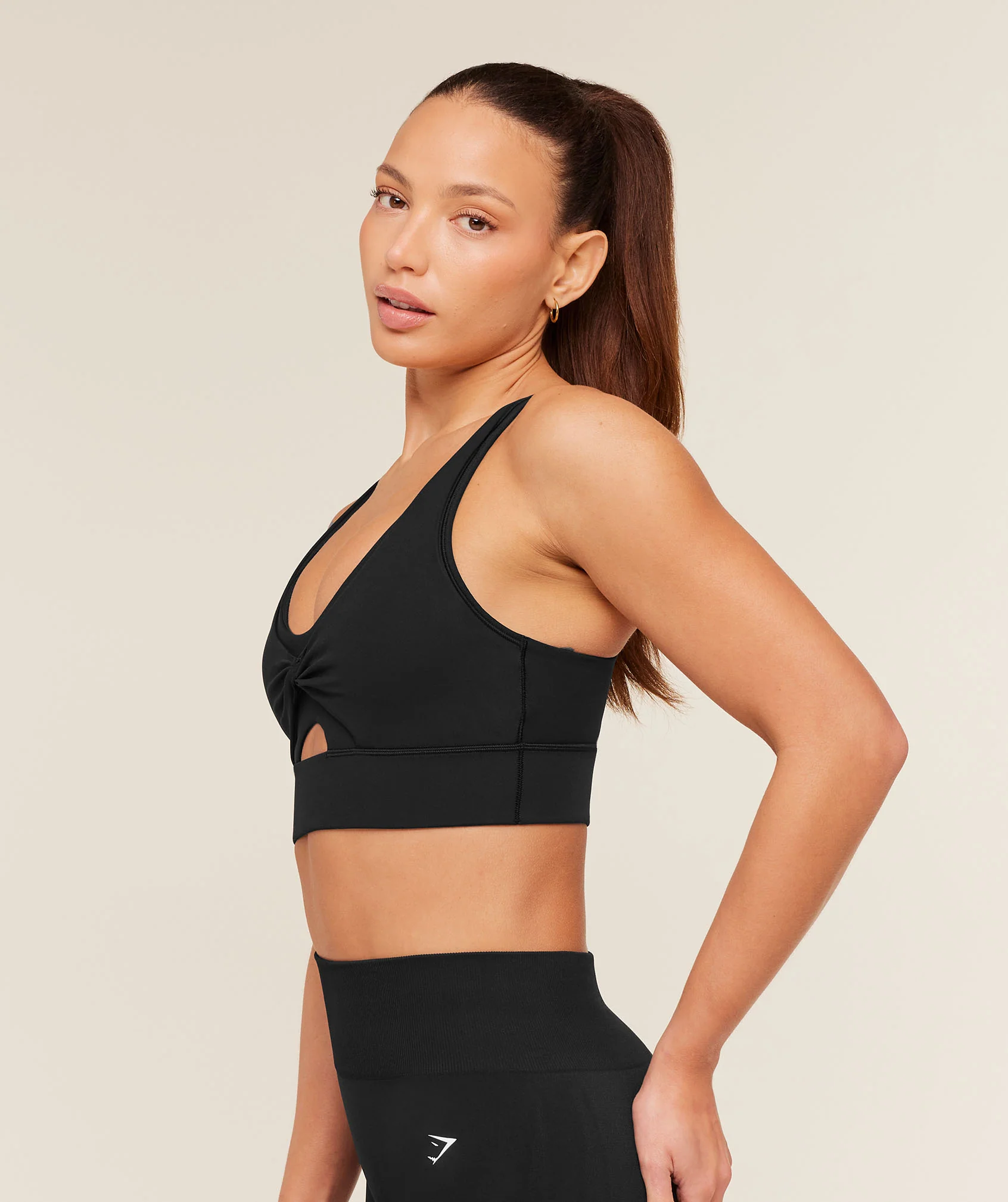 Gymshark Twist Front Sports Bra - Black - Image 3