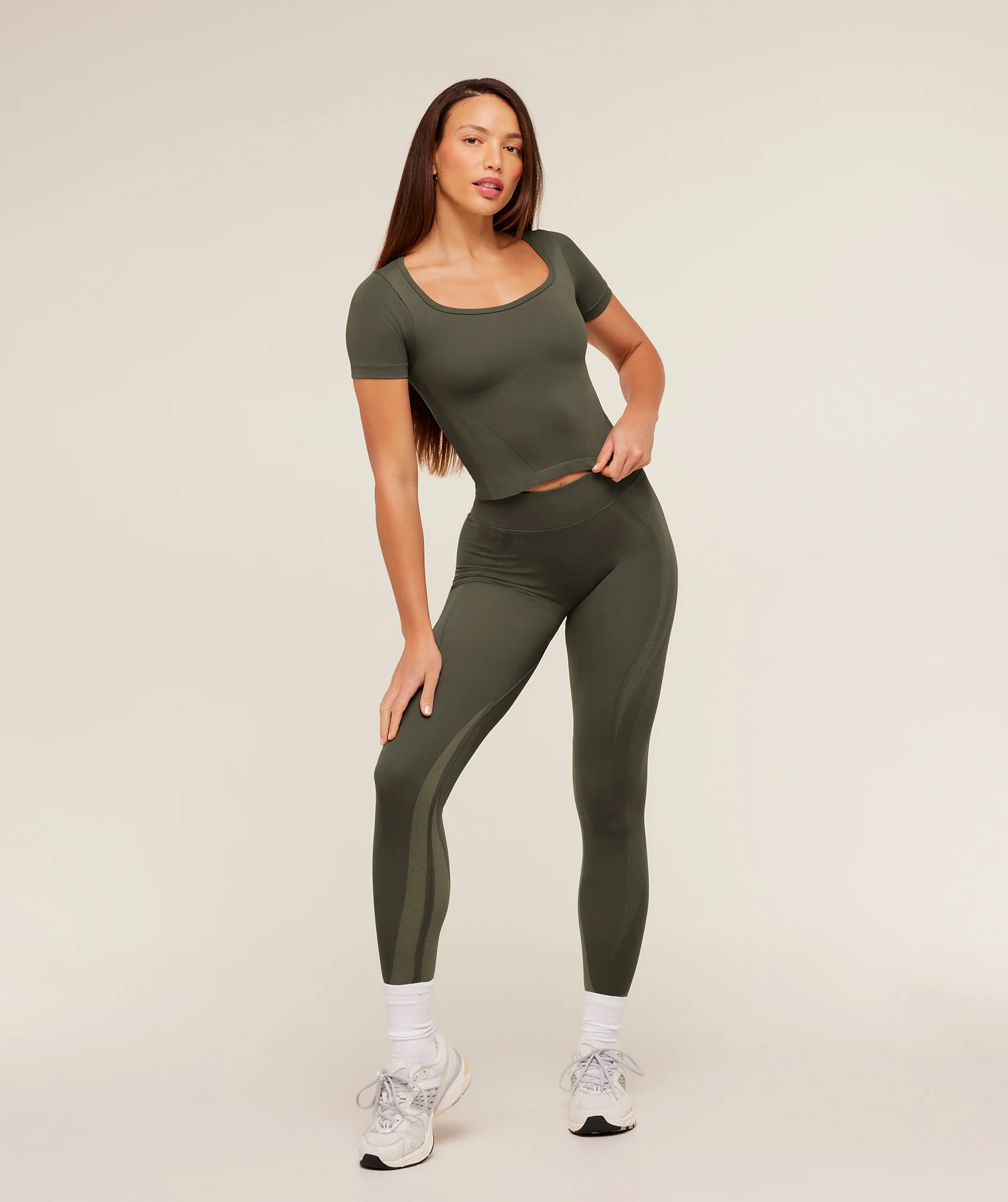 Gymshark Weekend Seamless Short Sleeve Top -  Strength Green /  Grounded Green - Image 3